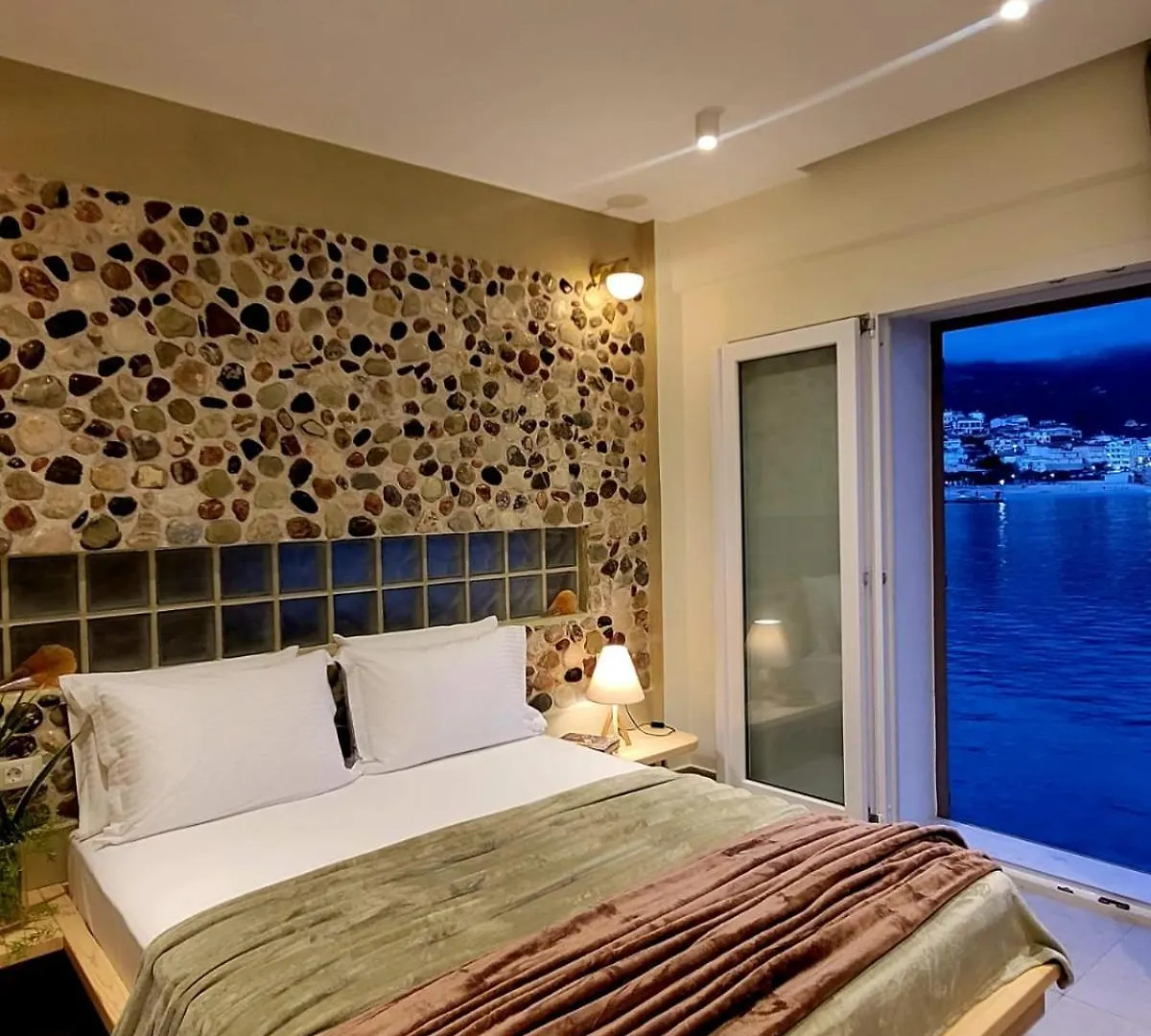 Artis Blue Relax Hotel Himare