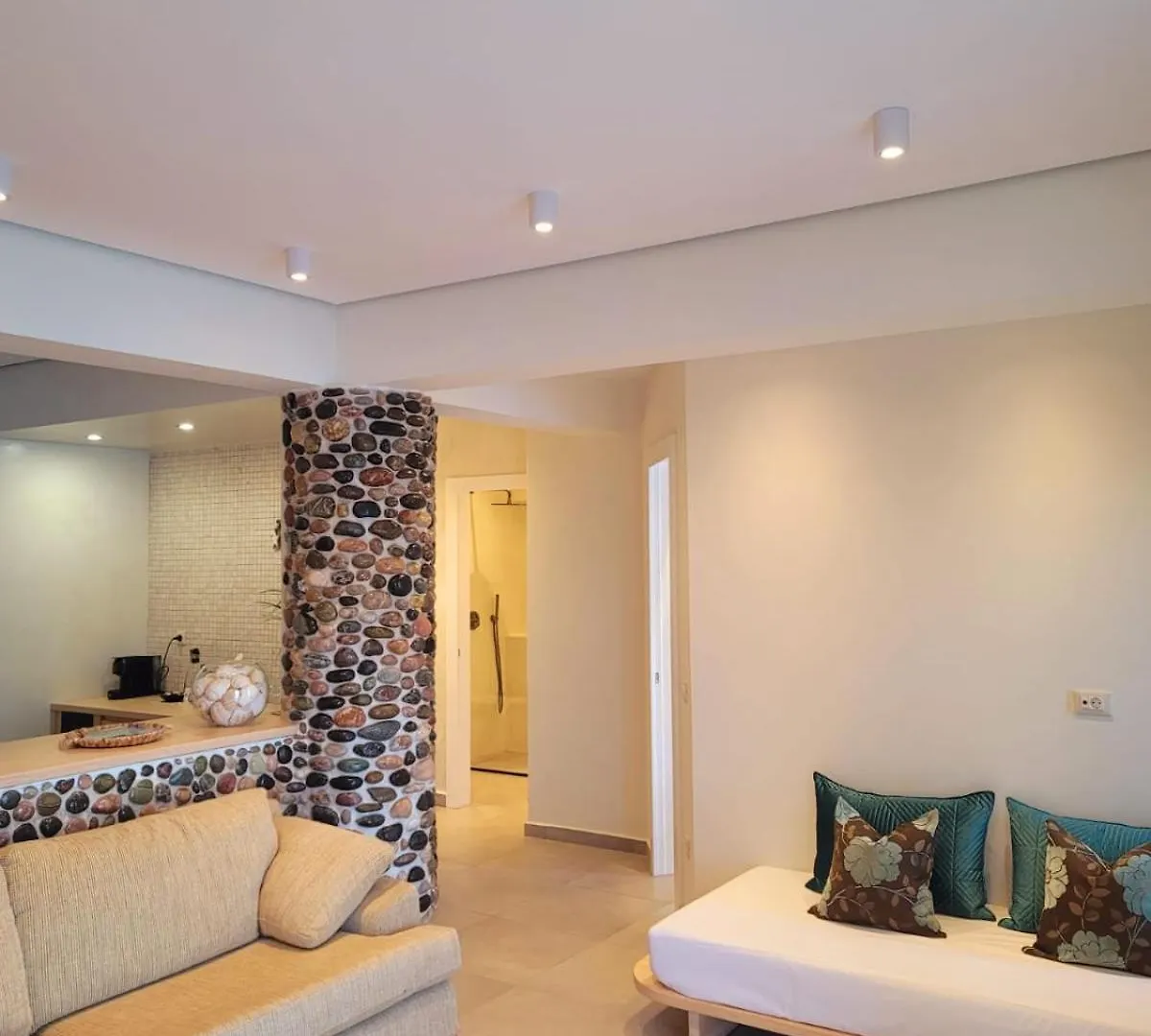 Hotel Artis Blue Relax Himarë