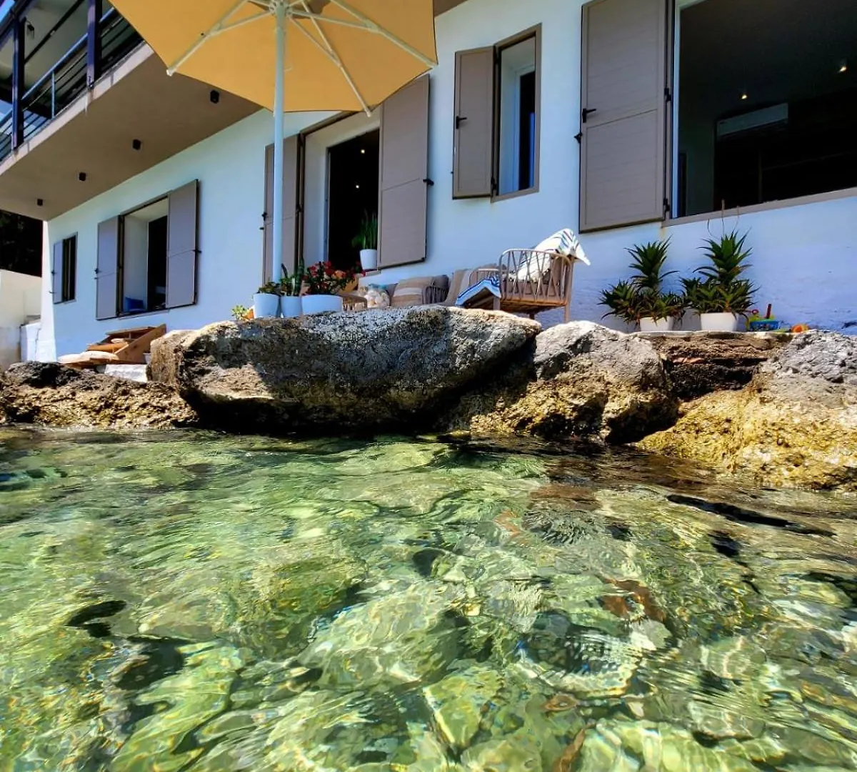 Hotel Artis Blue Relax Himarë