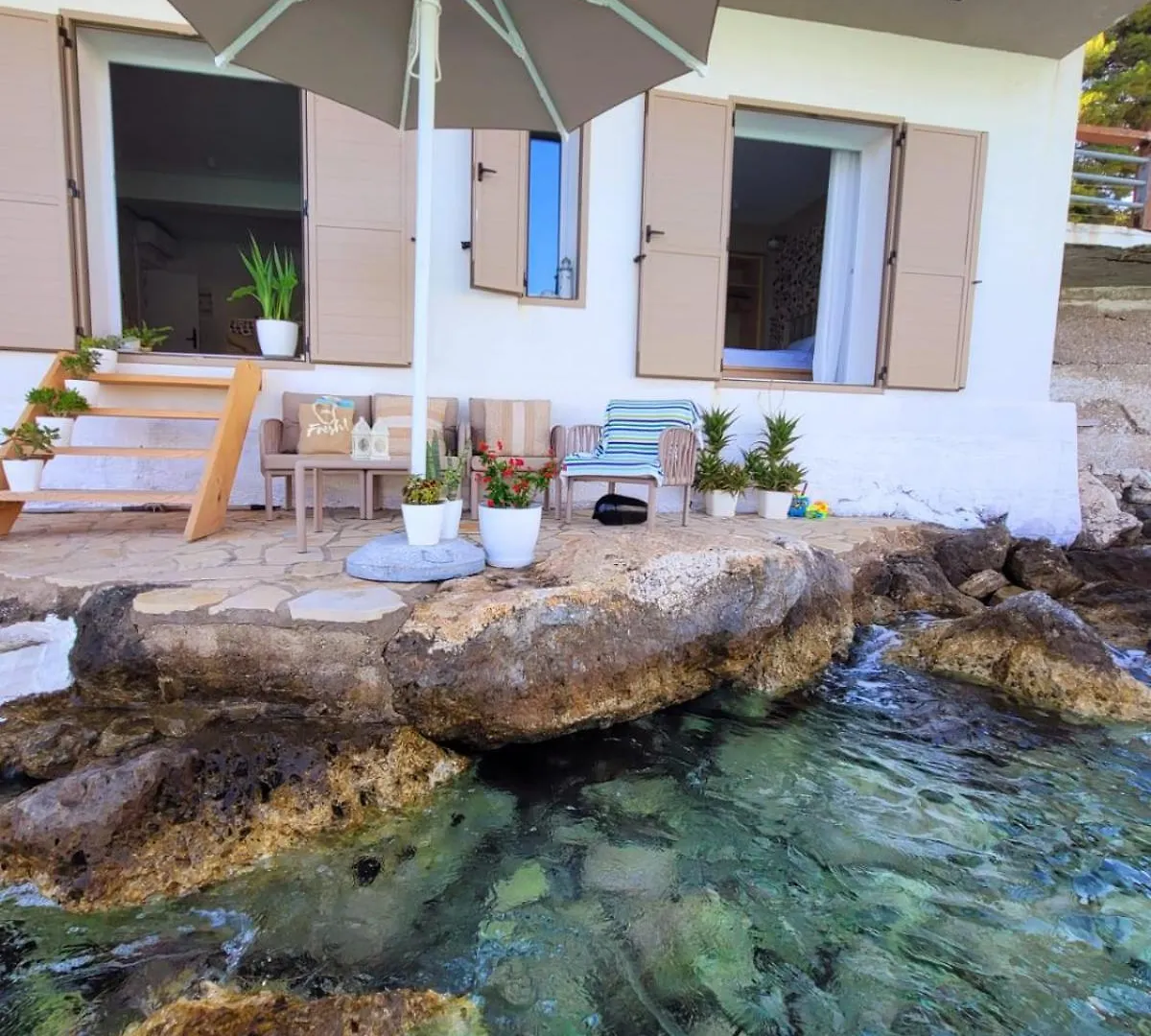 Hotel Artis Blue Relax Himarë