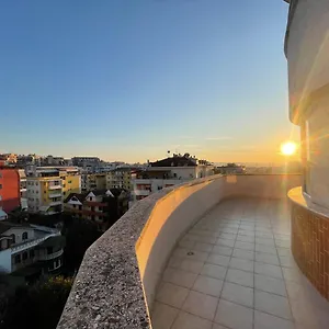 - Private Privatunterkunft Tirana