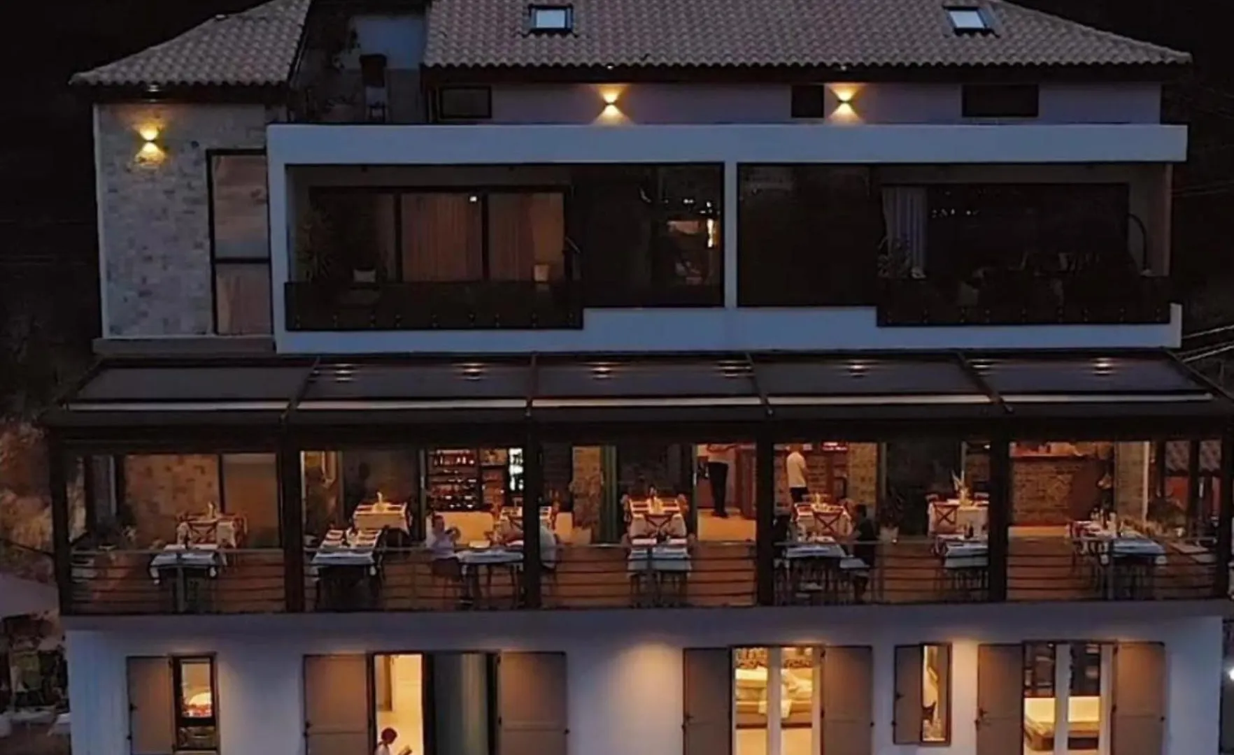 Hotel Artis Blue Relax Himarë