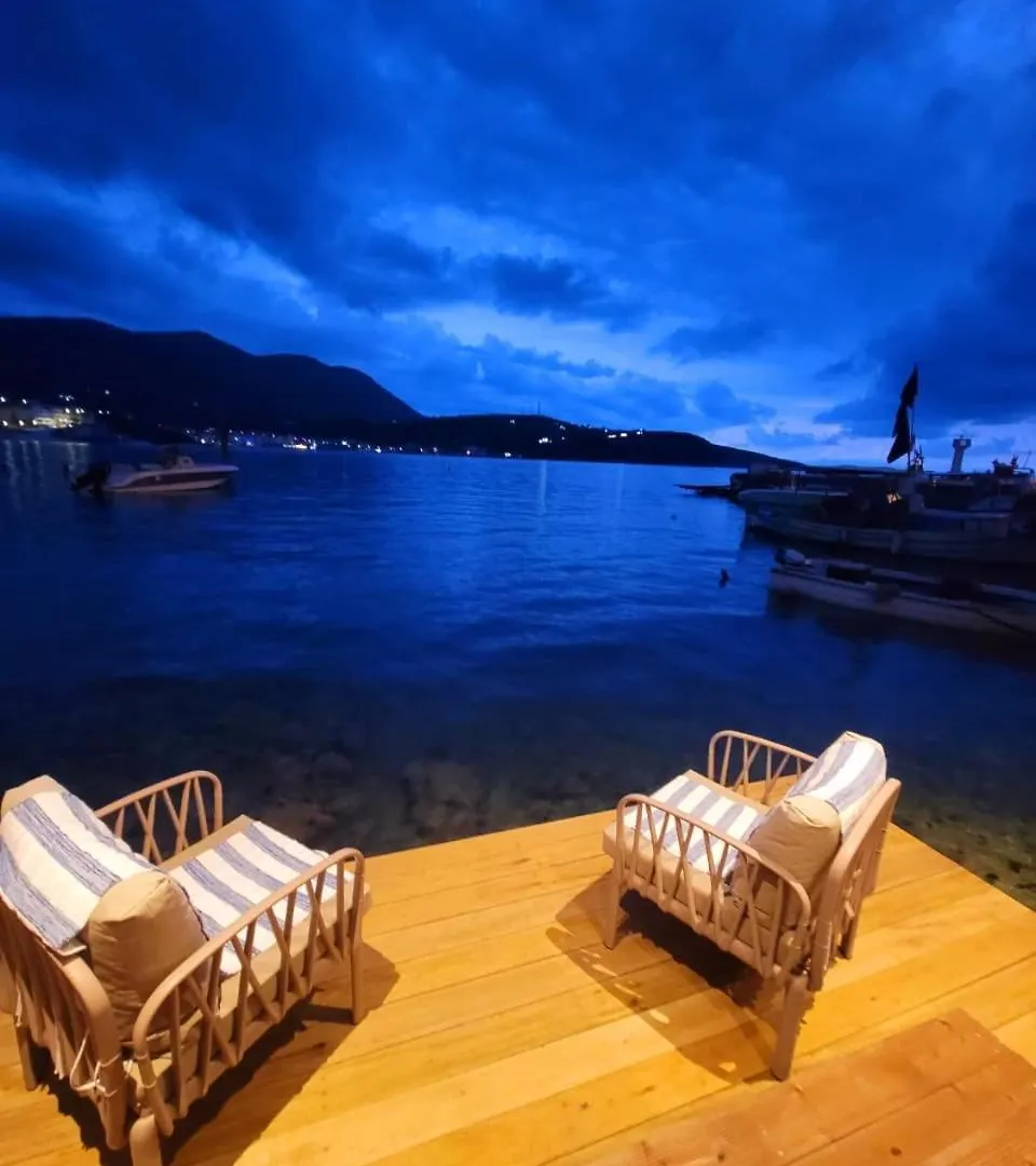 Hotel Artis Blue Relax Himarë